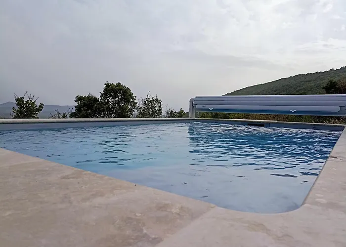 Gite Avec Piscine \